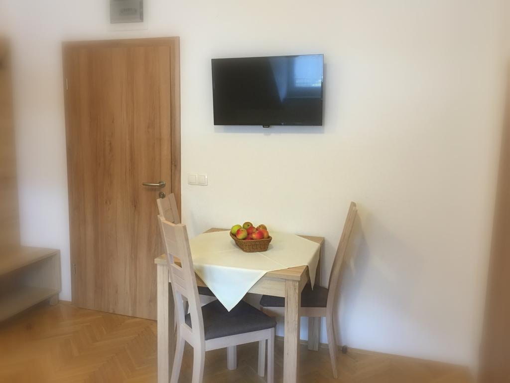 Apartmaji In Sobe Tina Кранська Гора Екстер'єр фото